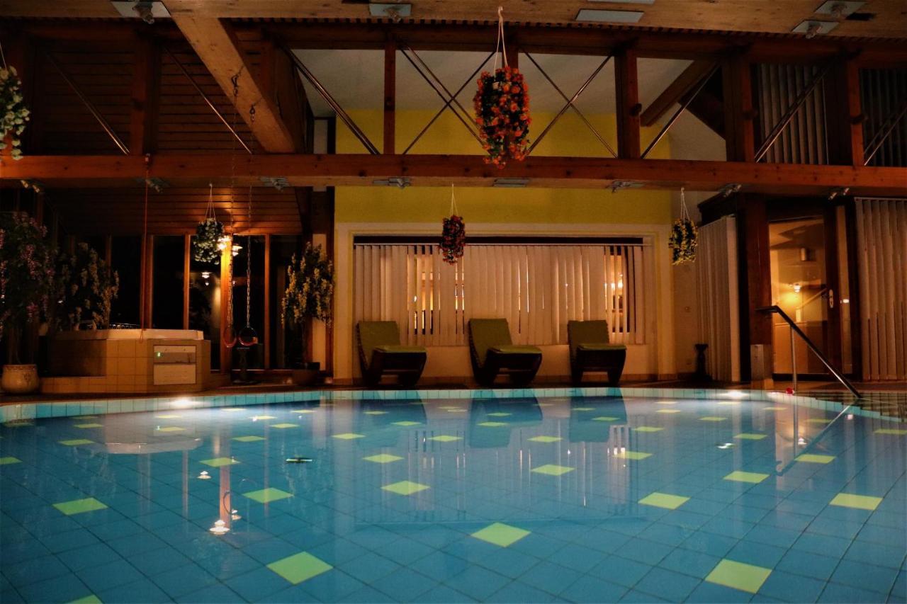 Hotel Und Appartementhof Waldeck Bad Fussing Exterior photo